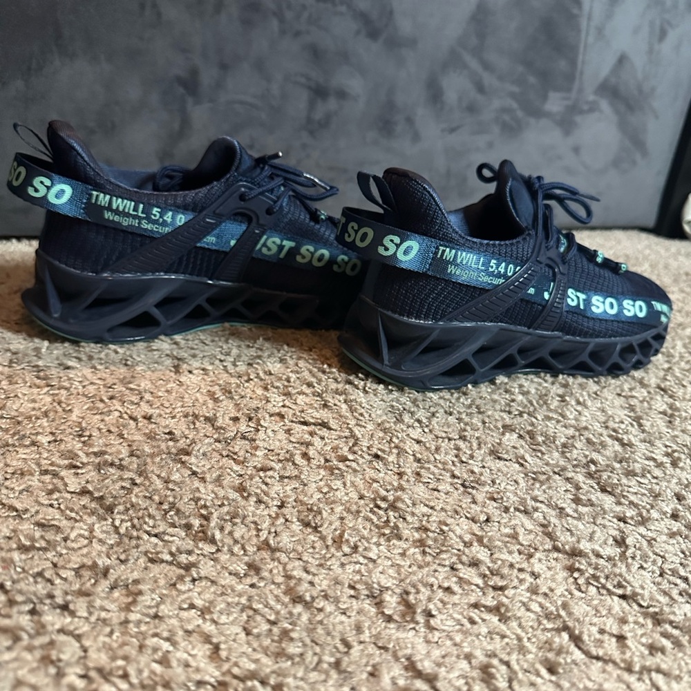 NAVY BLUE & Baby blue just soso sneakers